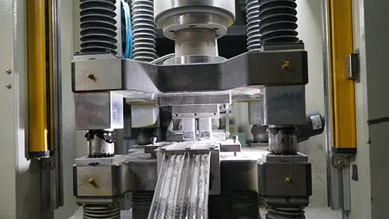 Silver Firing Alumina Structural Component Metallized Ceramic Insulator